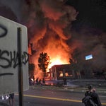 미국 애틀랜타에서 비무장 흑인이 경찰 총에 맞아