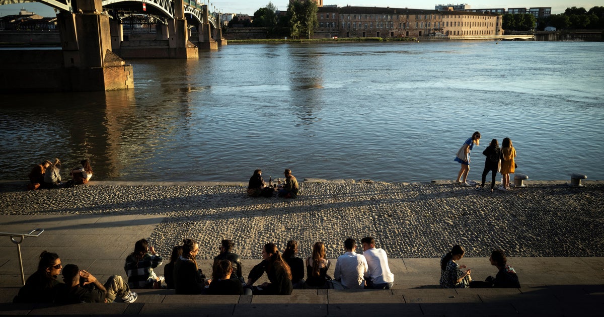 Covid 19 A Toulouse Un Nouveau Cluster Apres Un Repas De Famille Le Huffpost