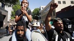 Despiden al policía de Atlanta que mató a tiros al joven negro Rayshard