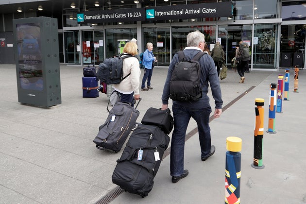 New Zealand No Longer Coronavirus-Free After Two Passengers Fly In From London