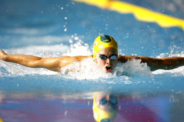 Stop Al Nuoto A Farfalla Nelle Piscine Inglesi Evitare Movimenti Ampi Per Il Covid L Huffpost