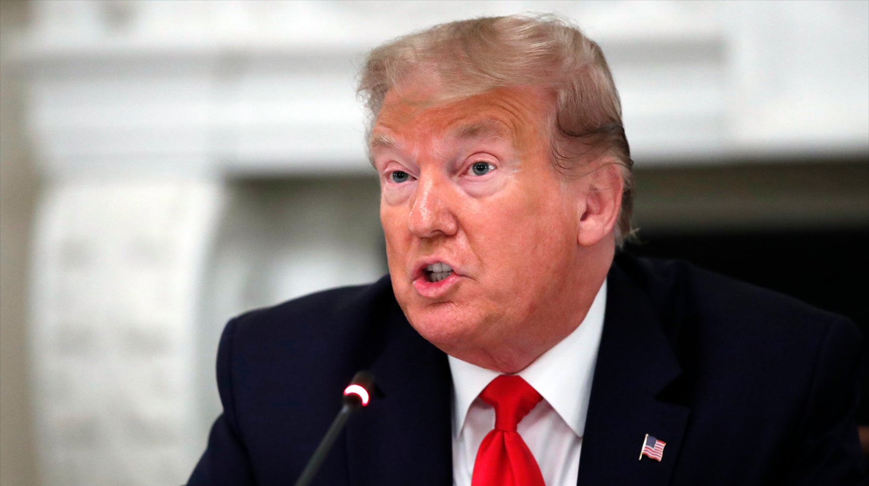 Cbs Reporter Paula Reid Asks Trump Question All Journalists Should Ask Huffpost