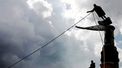 Una vez tumbadas las estatuas, ¿qué