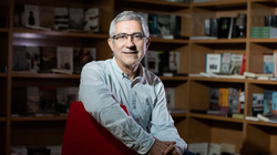 Llamazares: “Las críticas a Fernando Simón son injustas, lo ha hecho lo mejor