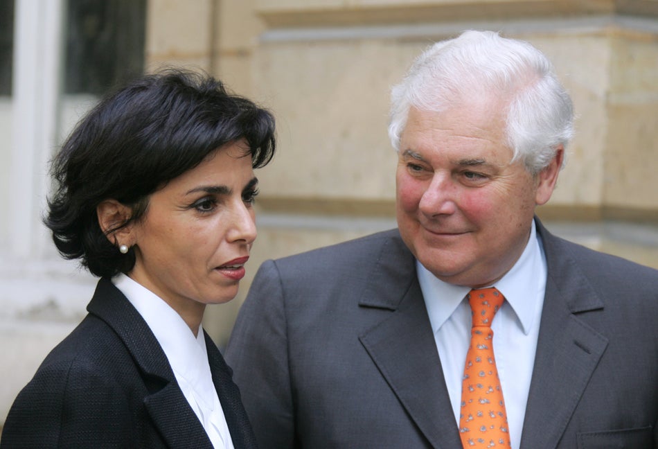 L'ancien ministre de la Justice, ici lors de la passation de pouvoir en 2007 avec sa successeure Rachida Dati, était Garde des Sceaux pendant la deuxième partie du quinquennat de Jacques Chirac. Il est décédé à 75 ans.>>> Lire l'intégralité de notre article en cliquant ici