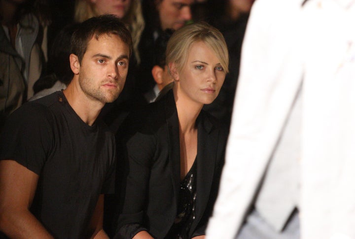 Charlize Thereon y Stuart Townsend, en septiembre de 2009 en Nueva York.