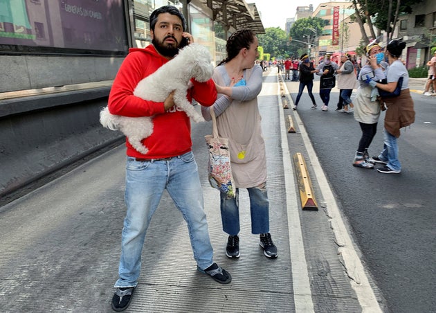 Ισχυρός σεισμός 7,4 Ρίχτερ στο