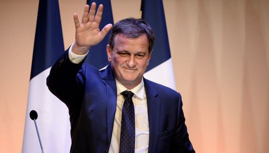 Louis Aliot offre une victoire emblématique au RN à