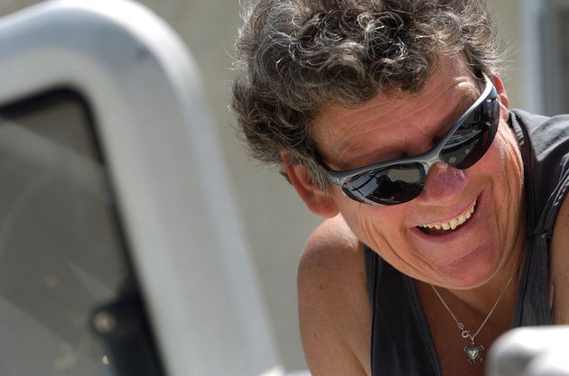 La campeona paralímpica Angela Madsen murió durante una regata en