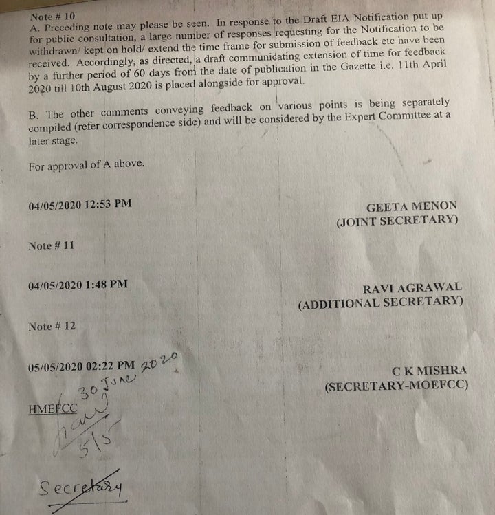 Copy of the document accessed by HuffPost India under the RTI Act. Hand written date 30 June 2020 above the words HMEFCC, short for Honourable Minister for Environment, Forests and Climate Change, shows Prakash Javadekar overruling officials who suggested 10 August 2020 as the date.