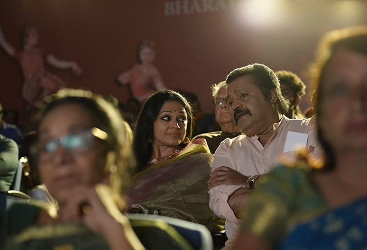 Shobana and Suresh Gopi in Varane 'Avashyamund'