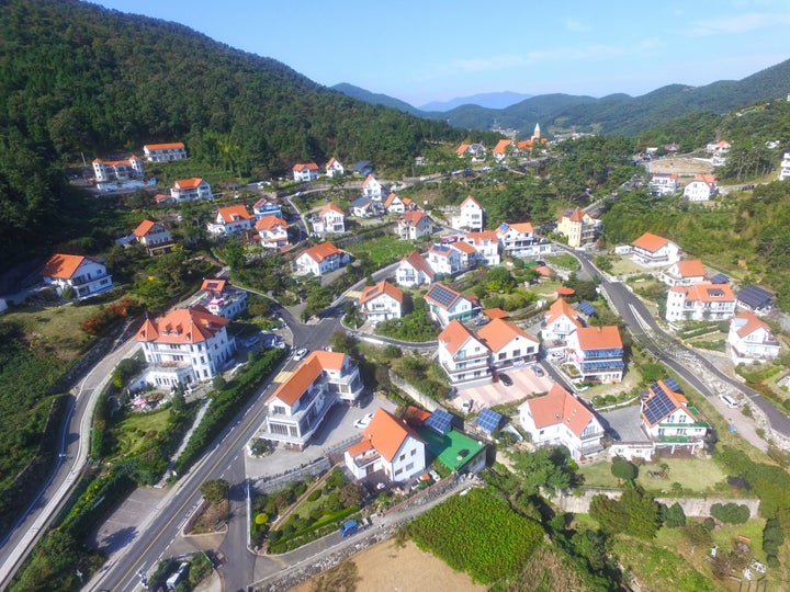 남해 독일마을 전경. 