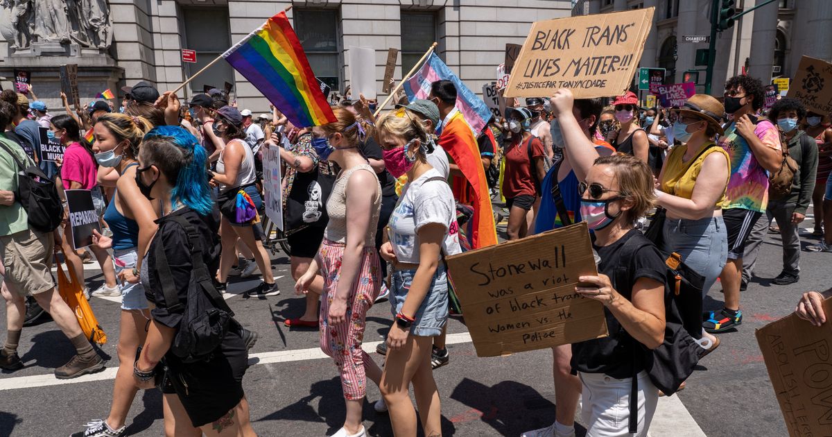 New York's Queer Liberation March Ends In 'Violent Clash' With Police ...