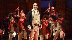 La comédie musicale “Hamilton” défie le racisme de l’Histoire américaine, à voir sur