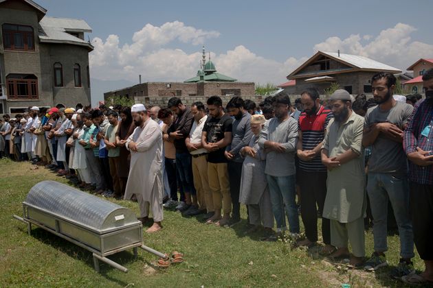 Kashmir 3 Year Old Who Saw Grandfather Being Killed Has Sounds Of