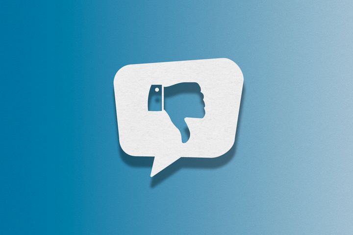Speech bubble on blue background, Thumbs Down