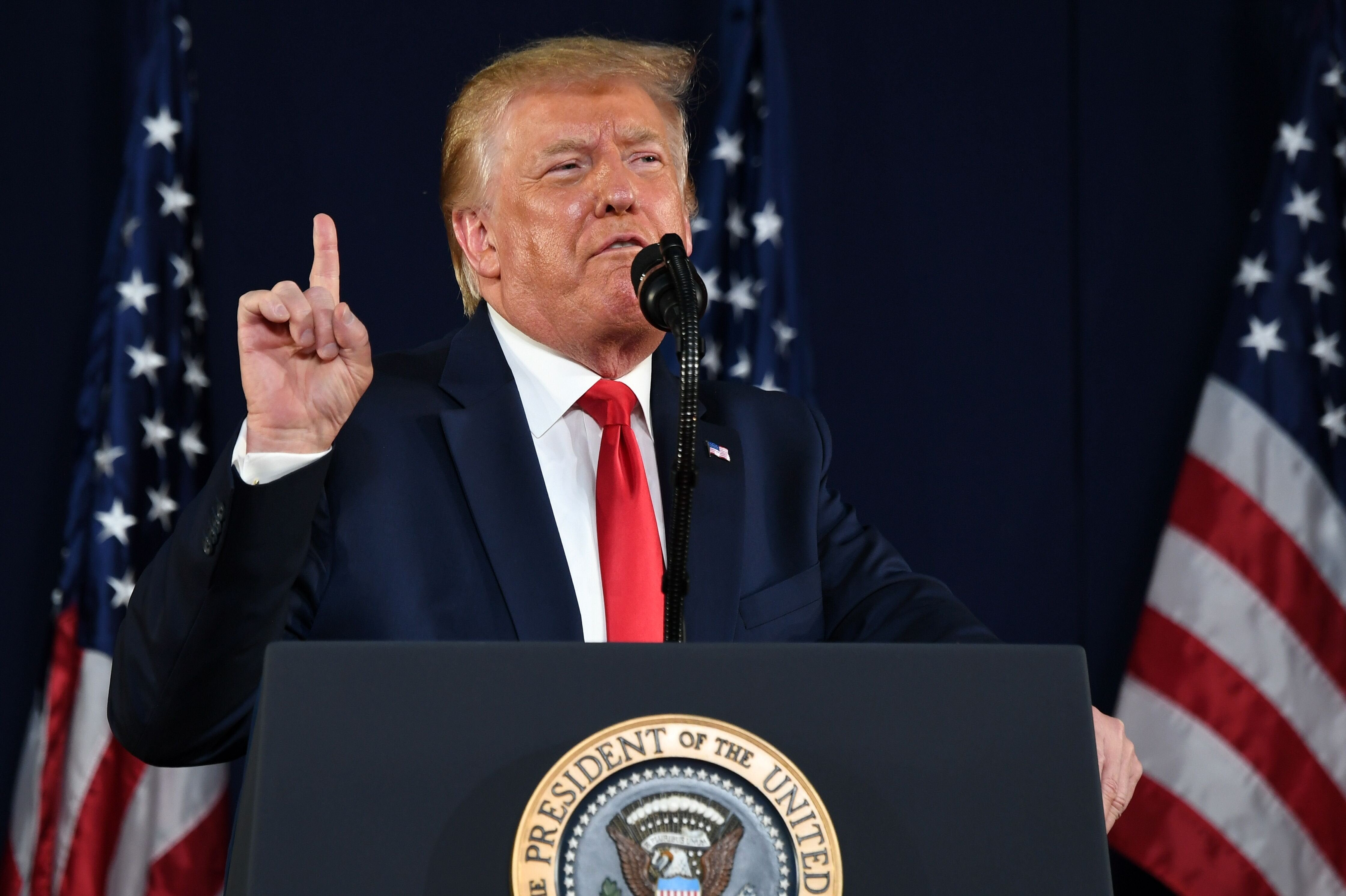 Critics Mock Trump For Choking On �Totalitarianism� In Mount Rushmore Diatribe 
