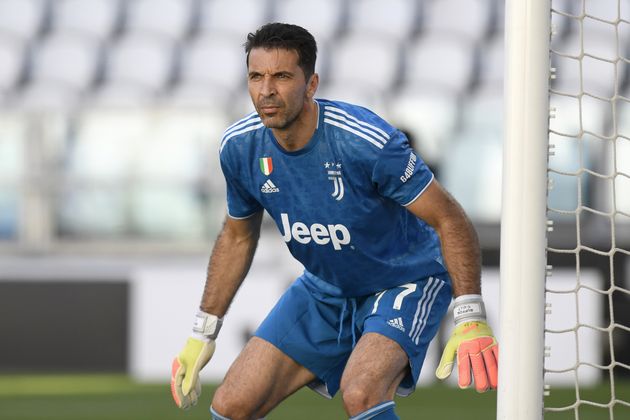 Il record infinito di Gigi Buffon, eterno ragazzo | L'HuffPost