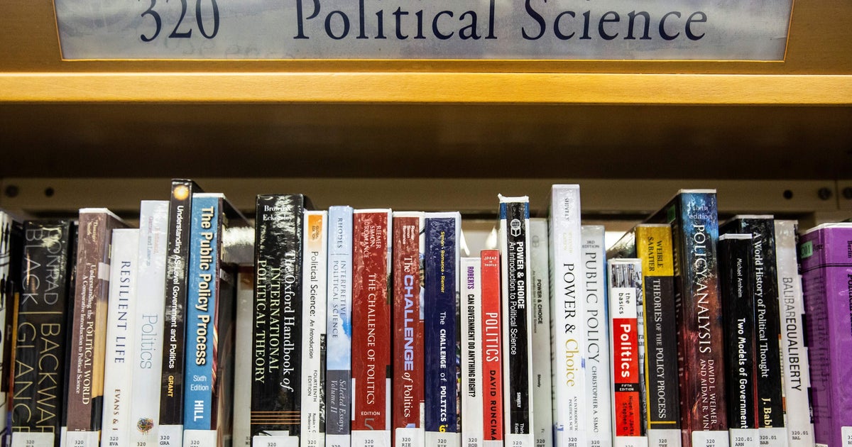 日本のアニメ 図書館戦争 と同じことが起きるなんて 香港の図書館 民主派の書籍を貸出停止に ハフポスト