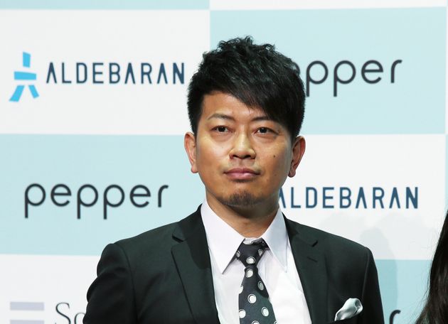 宮迫博之さん 感謝感謝感謝感謝 と歓喜 Youtubeチャンネル登録者100万人突破で ハフポスト