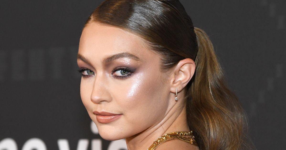 Gigi Hadid Denies Claim That Shes Trying To Disguise Her Pregnancy Huffpost Entertainment 