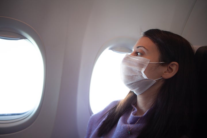 Seriez-vous prêts à porter un masque pendant plusieurs heures pour prendre l'avion?
