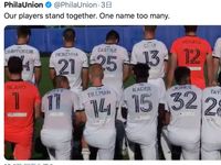 ユニフォームに刻んだ 犠牲者たちの名前の意味とは アメリカのサッカーチーム 名前が多すぎます ハフポスト