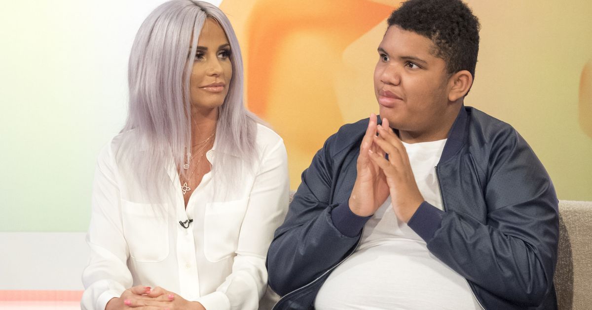 Katie Price Praises Fighter Harvey As She Confirms Son Is Still In Intensive Care Huffpost 3051