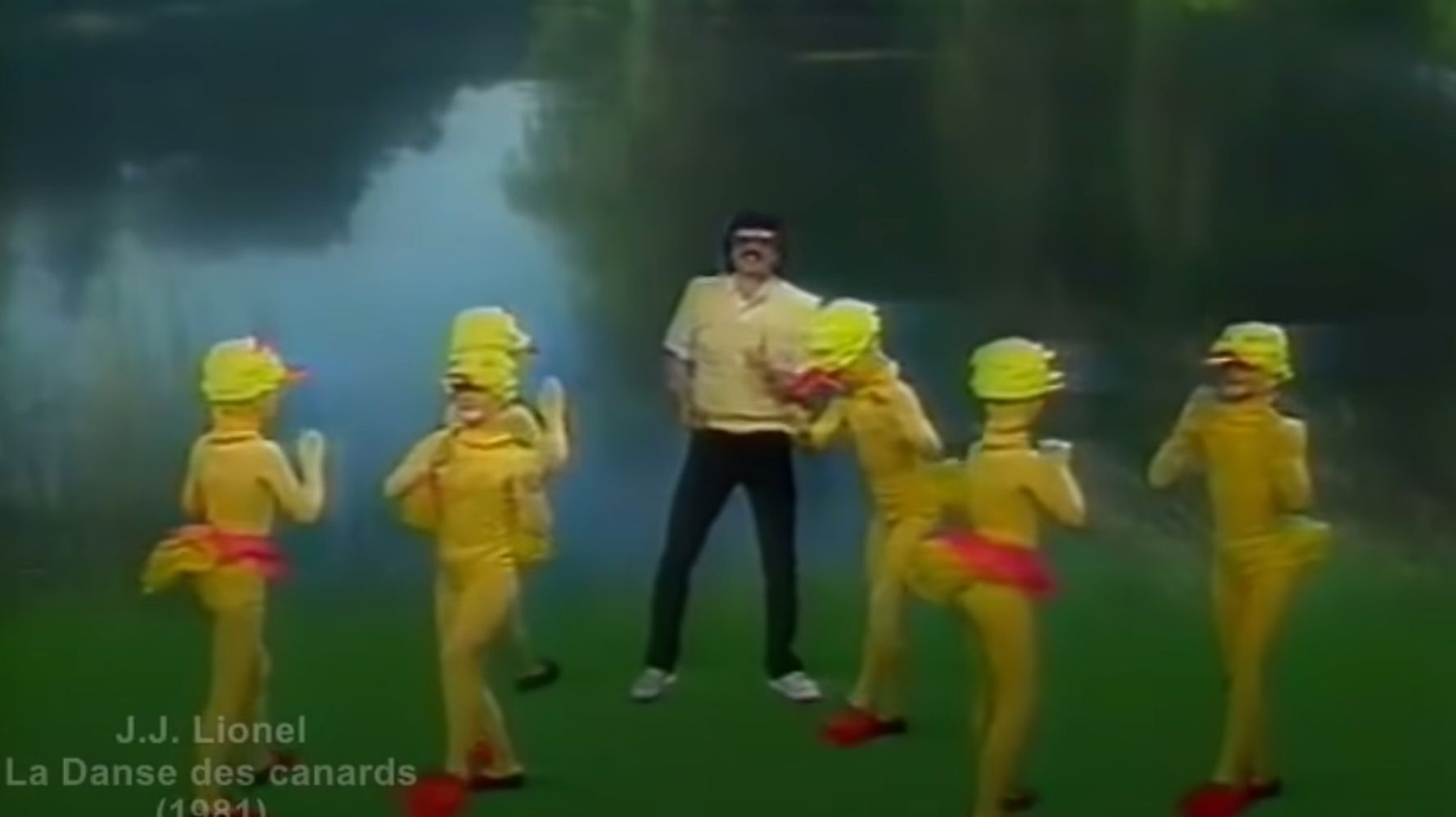 Jiji Lionel Chanteur De La Danse Des Canards Est Mort A L Age De 72 Ans Le Huffpost