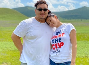 元横綱 朝青龍が再婚発表 2ショット写真を公開し 結婚する事になりました ハフポスト 元横綱 朝青龍が再婚発表 2ショット写真を公開し 結婚する事になりました ハフポスト