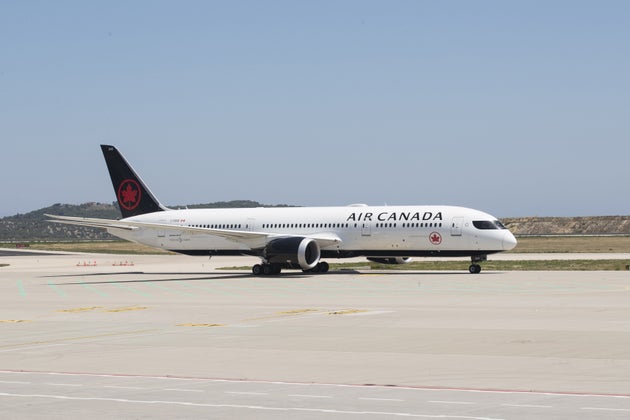 H Air Canada Syndeei 3ana Thn Ellada Me Ton Kanada Huffpost Greece