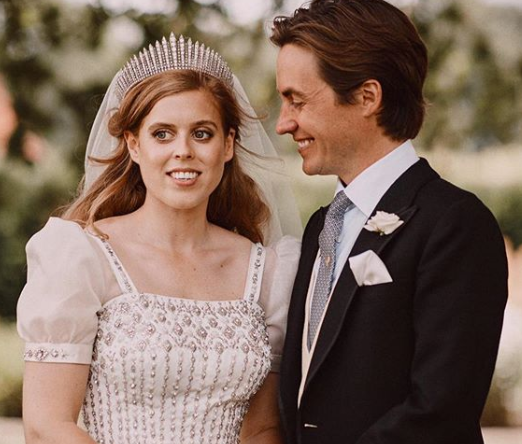 La Dedica D Amore Di Edoardo Mapelli Mozzi Alla Principessa Beatrice Il Tuo Cuore Lo Porto Con Me L Huffpost