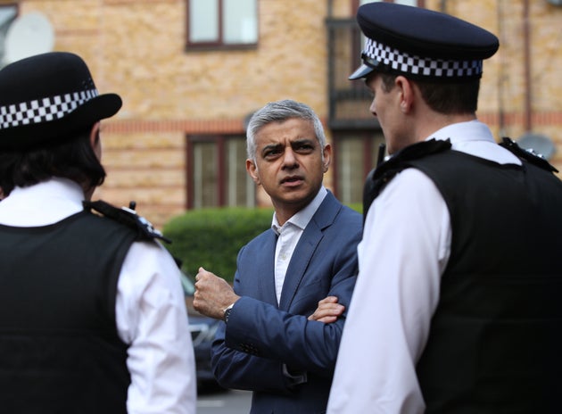 Sadiq Khan Points Out Massive Flaw In Governments New Pay Rises For Police Officers