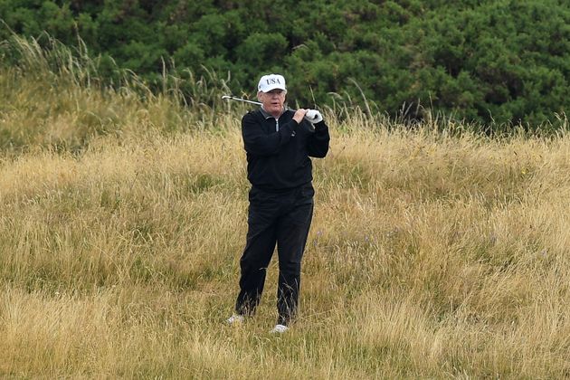 2018년, 트럼프 턴베리 리조트에서 골프를 치고 있는 트럼프