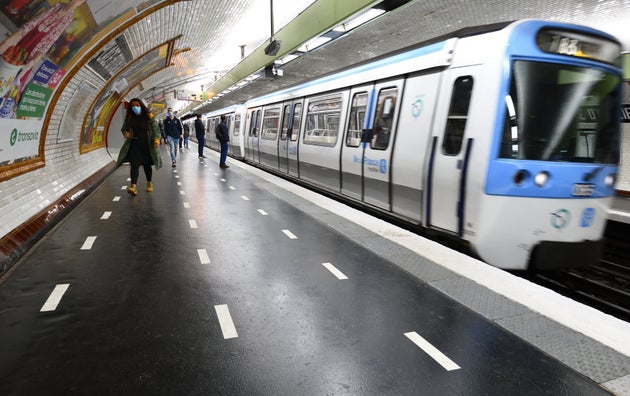 The Metro In Paris Becomes Free For All Young Parisians The Metro In Paris Becomes Free For All Young Parisians