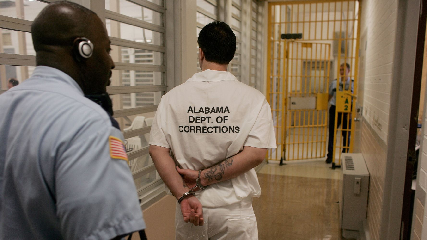 Doj Routine Beatings Of Alabama Prisoners Amount To Cruel And Unusual Punishment Huffpost 