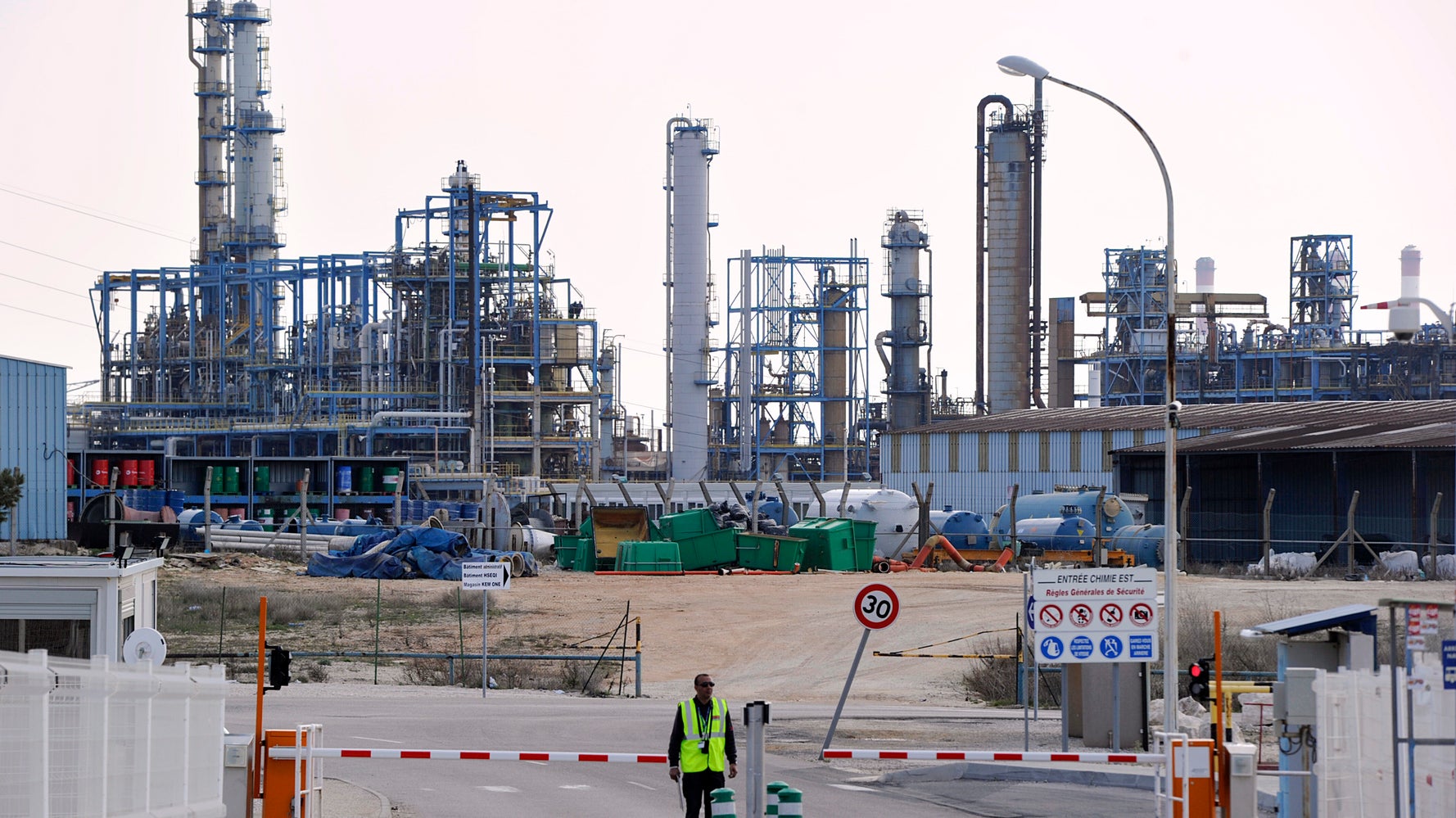 La Nappe Polluante Causee Par Une Fuite Chimique En Mediterranee A Quasiment Disparu Le Huffpost