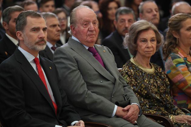 Felipe VI, Juan Carlos I y la reina