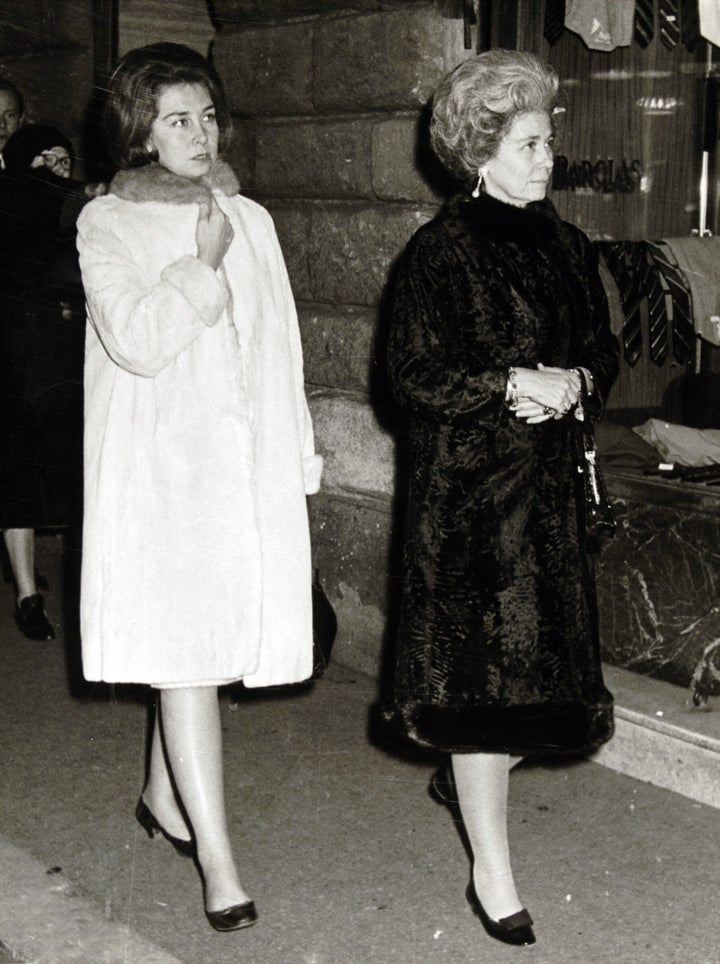 La reina Sofía y su madre Federica de Grecia en la década de los 60.