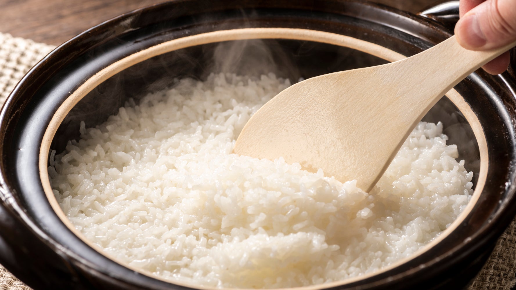 Comedians Jo Koy Uncle Roger S Trick For Cooking Rice Takes One Finger Huffpost Canada Life