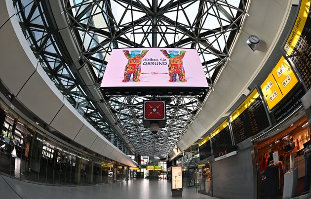 Covid 19 L Allemagne Impose Des Tests Ou Quatorzaines A 130 Pays Contre 16 Pour La France Le Huffpost