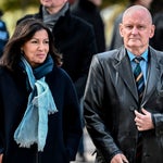 Des notes de frais de repas entre Girard et Matzneff retrouvées par la mairie de Paris, selon