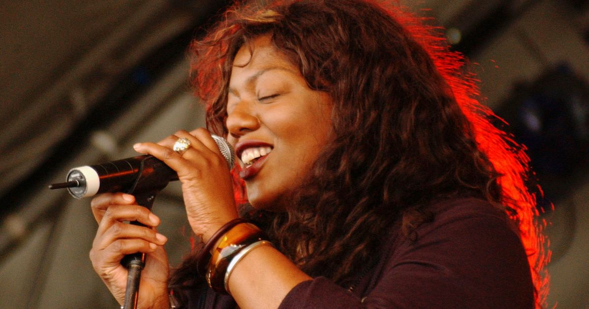 Denise Johnson Singer With Primal Scream Has Died Aged 56 Huffpost