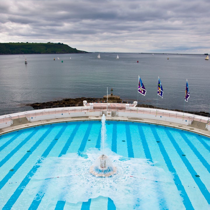 10 Of The Uk S Best Outdoor Swimming Pools To Live The Lido Life