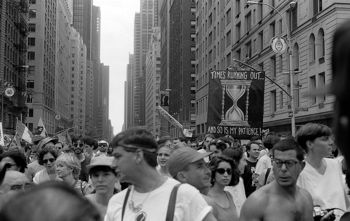 「ストーンウォール事件」から25周年の節目のパレード＝1994年6月26日、アメリカ・ニューヨーク