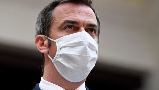 Véran ne voit pas de 2e vague mais constate une hausse des tests