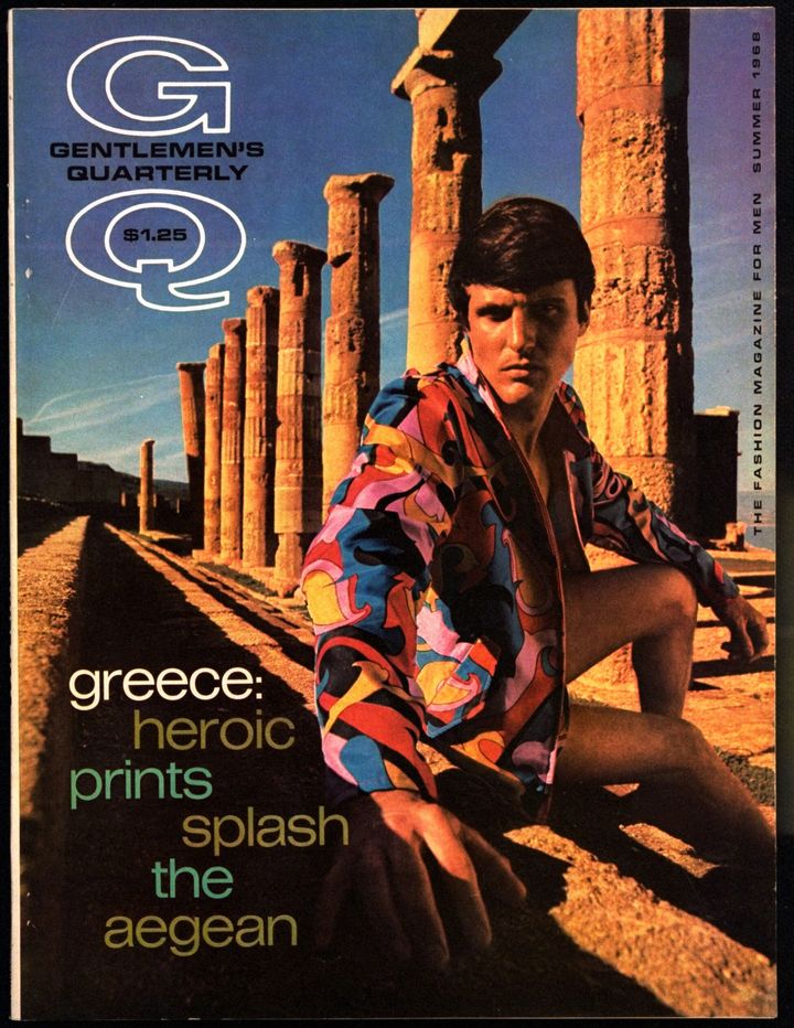 Θερινό τεύχος, 1968 του Gentlemen's Quarterly. Στο εξώφυλλο, μοντέλο φωτογραφίζεται στο Ναό της Αθηνάς στην ακρόπολη της Λίνδο, στη Ρόδο. 