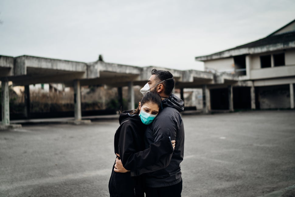 <i>“Pessoas com depressão, ansiedade, dependência química estão sofrendo mais durante a pandemia. Já são pessoas que têm uma saúde mental mais frágil e já sofrem mais com efeitos negativos de uma maneira geral. Se a gente pensar não só na covid, mas quando tem um evento como uma morte de alguém ou uma separação, esse tipo de coisa, essas pessoas já sofrem mais”, explica Brunoni</i>