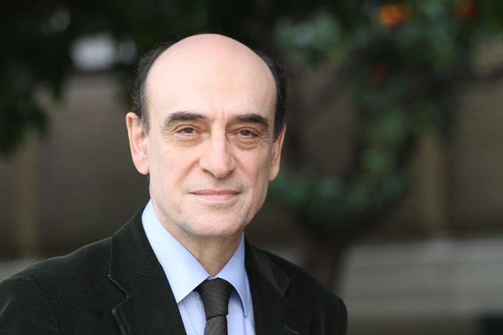 Π.Ε. Πετράκης, Καθηγητής Οικονομικών ΕΚΠΑ
