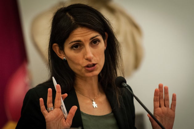 "Roma non avrà il museo sul fascismo". Raggi blocca la mozione della consigliera M5S "Roma non avrà il museo sul fascismo". Raggi blocca la mozione della consigliera M5S